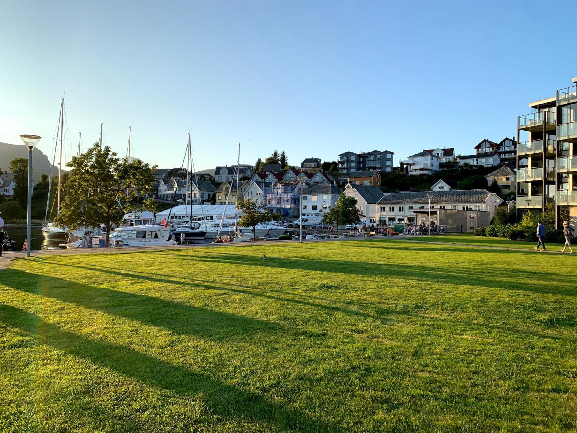 Charming House In The Harbour Of Jorpeland Lägenhet Exteriör bild